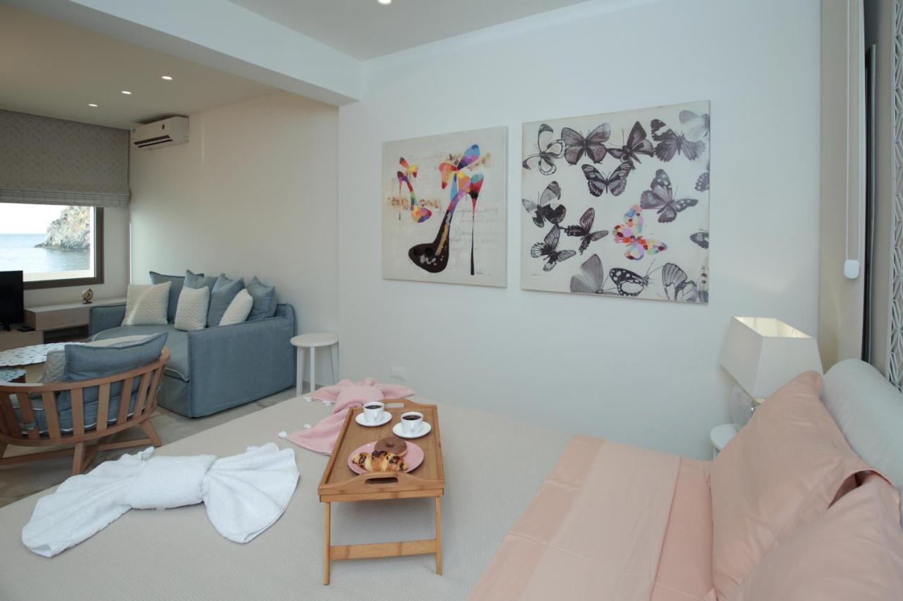 Almyra Seaside House Мохлос Екстериор снимка