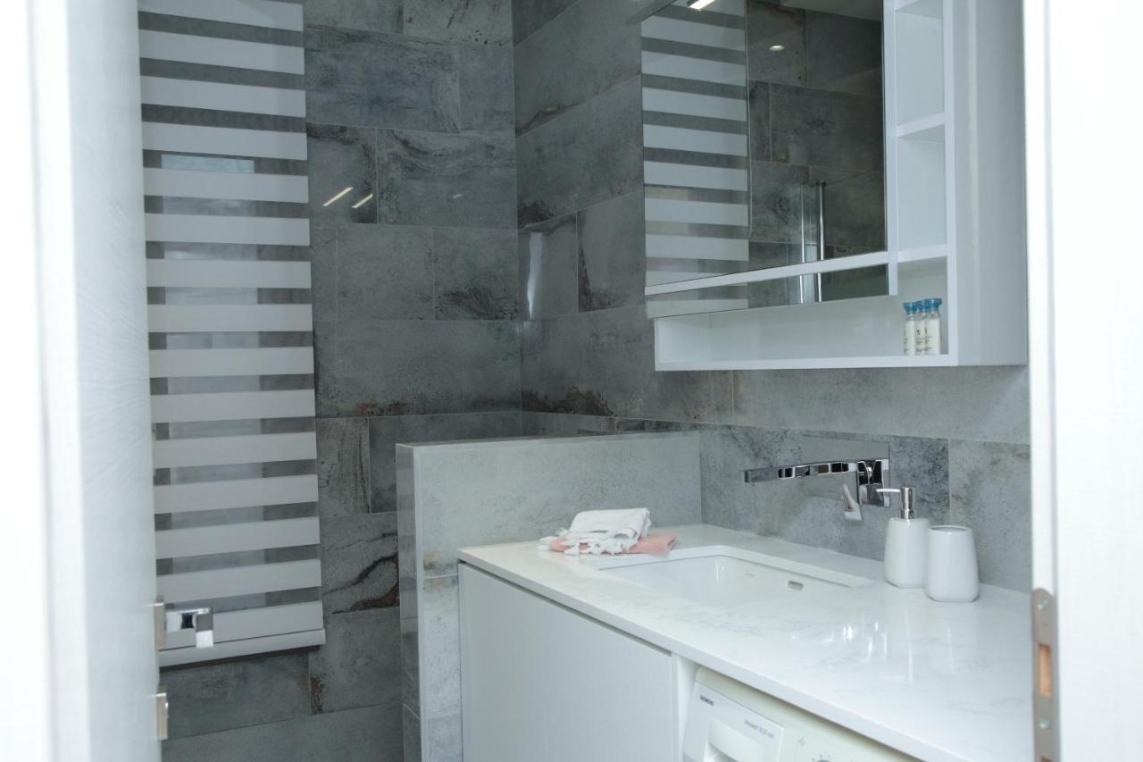 Almyra Seaside House Мохлос Екстериор снимка